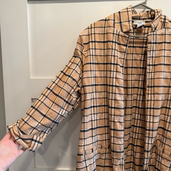 Rue+ Tan and Black Plaid Jacket - Picture 2 of 7